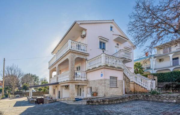 Apartment Sabina&Zoran Malinska Exteriör bild